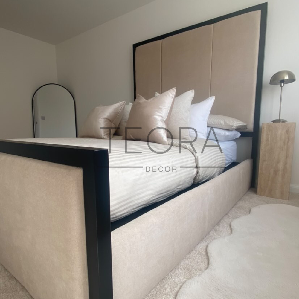 The Luxury Metal Sienna Bed V